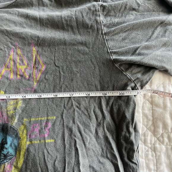 Def Leopard Graphic Tee - Picture 5 of 5